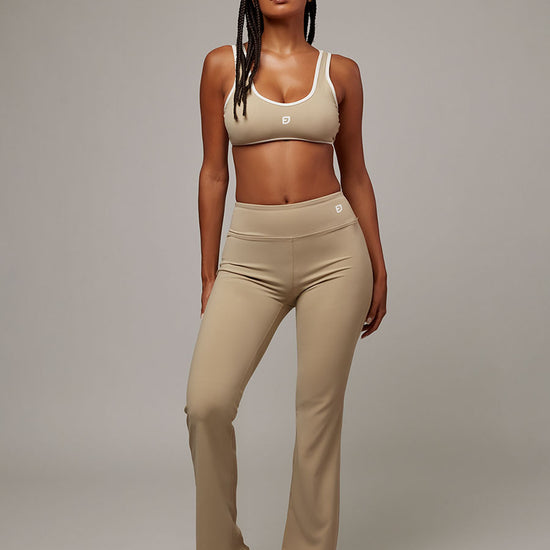 Top Essential Beige Doblefit, top deportivo mujer, detalle 3