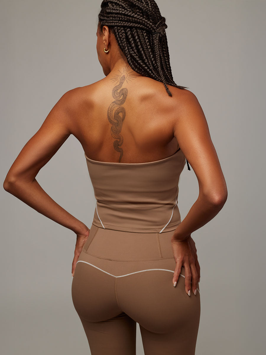 Top Balance Capuchino Doblefit, top deportivo mujer, vista posterior